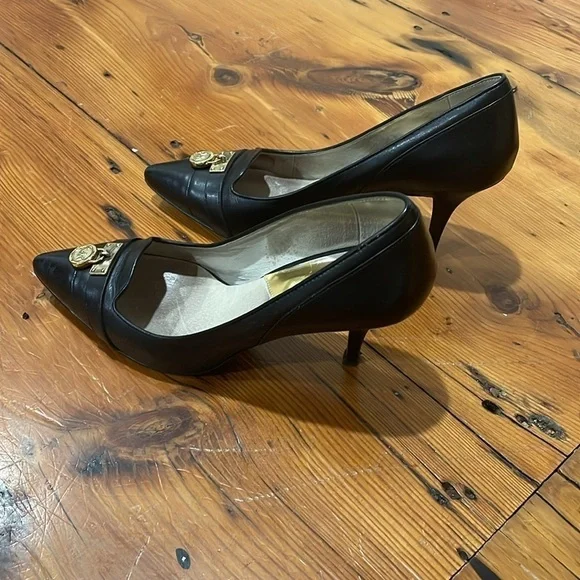 Michael Kors Close Toes Pointed heels with logo - Picture 4 of 9